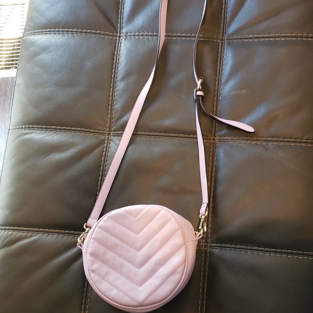 5 crossbody Purses for the price of 1